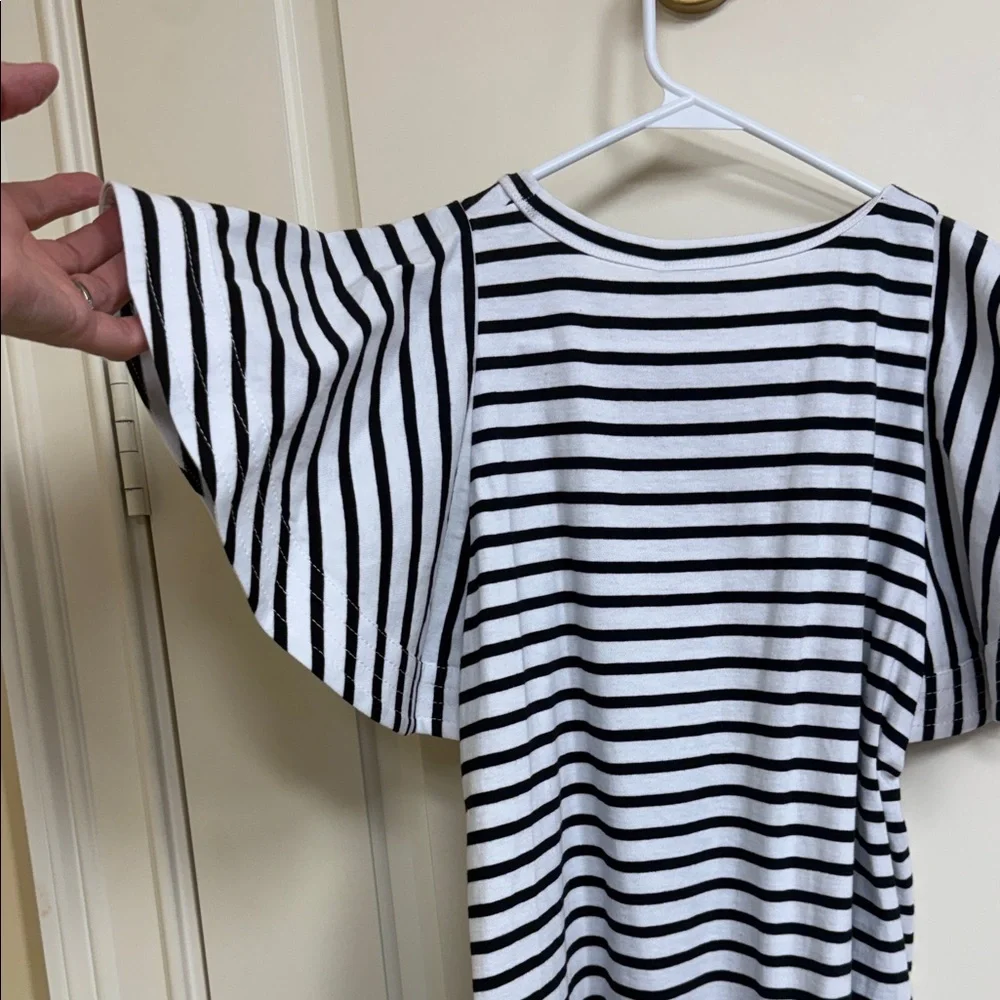 ALC Black and White Striped Women's Top - Picture 7 of 8